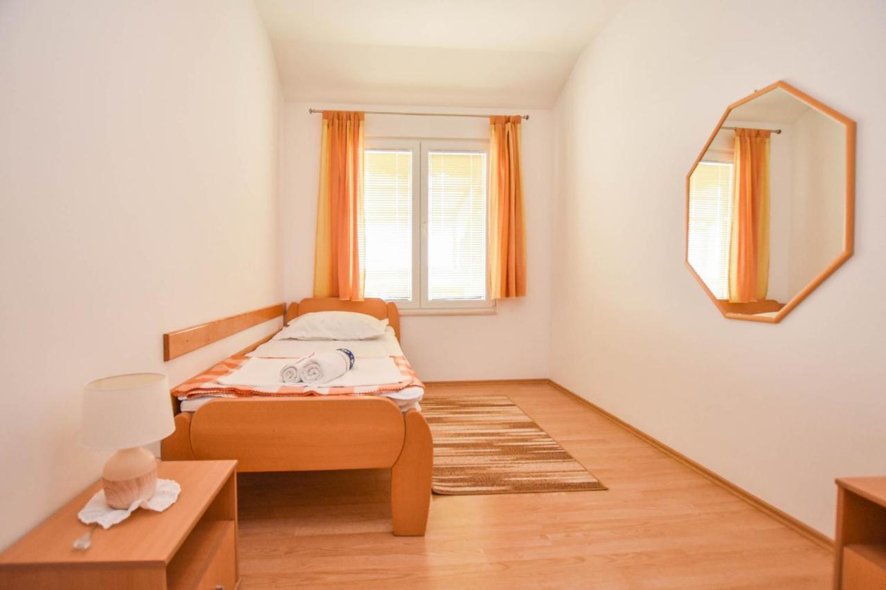 Apartments Dandelion Biograd Na Moru Exterior photo