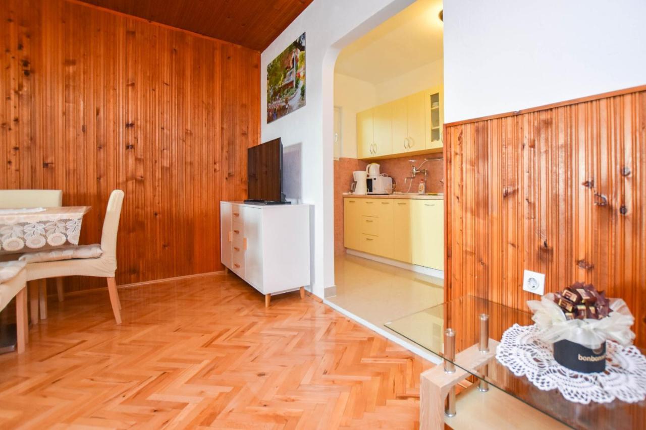 Apartments Dandelion Biograd Na Moru Exterior photo