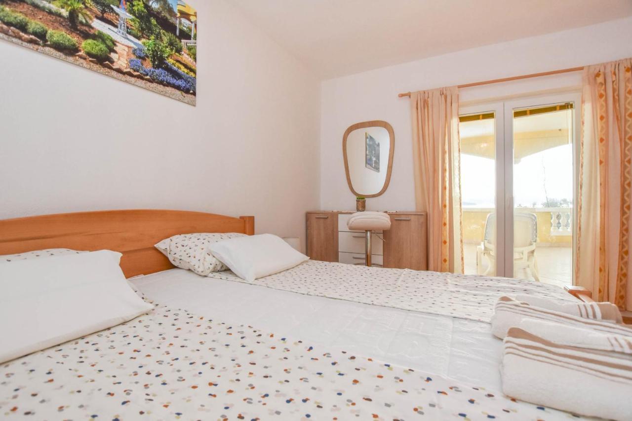 Apartments Dandelion Biograd Na Moru Exterior photo