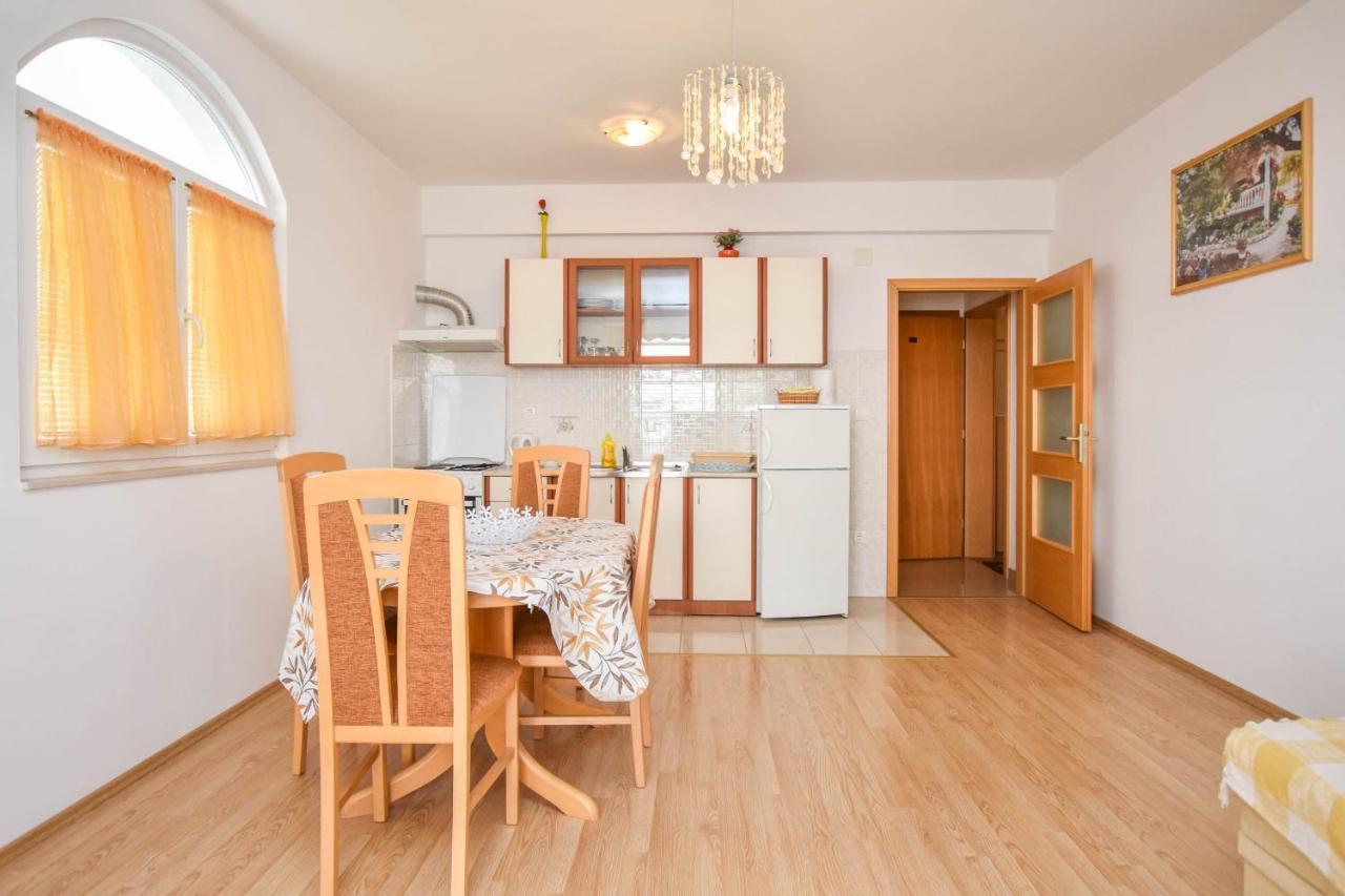 Apartments Dandelion Biograd Na Moru Exterior photo